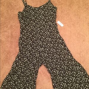 One piece jumpsuit with cropped wide leg pant